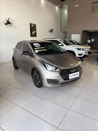 HYUNDAI HB20 1.0 COMFORT 12V FLEX 4P MANUAL HYUNDAI HB20 1.0 COMFORT 12V FLEX 4P MANUAL